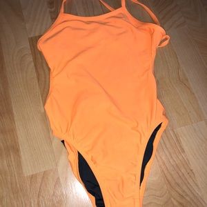 JOLYN CITRUS TIEBACK ONESIE SIZE 26